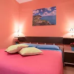 Juliette 4*